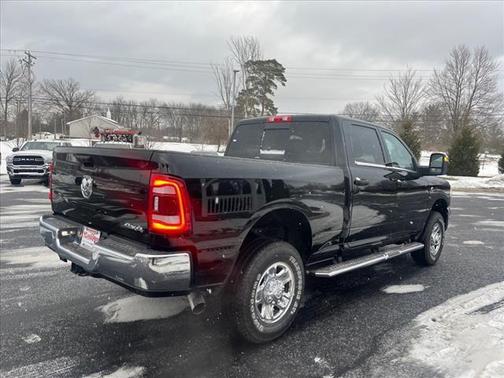 2024 RAM 2500 Tradesman Crew Cab 4x4 6'4' Box