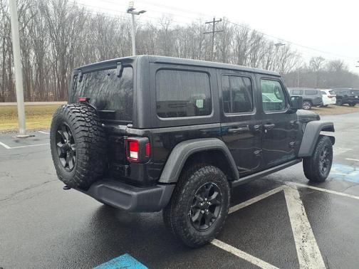 Black Clearcoat 2022 Jeep Wrangler Unlimited Sport