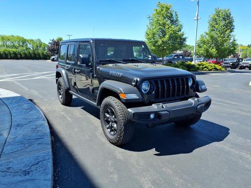 Black Clearcoat 2022 Jeep Wrangler Unlimited Sport