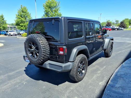 Black Clearcoat 2022 Jeep Wrangler Unlimited Sport