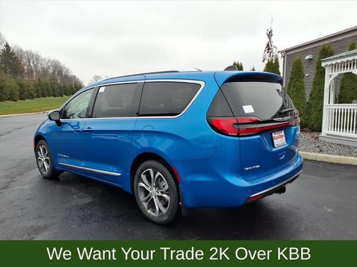 2026 Chrysler Pacifica L