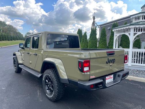2025 Jeep Gladiator High Tide