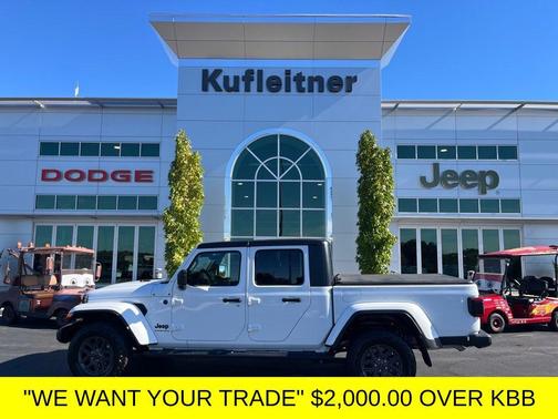 2024 Jeep Gladiator Sport S