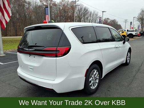 2026 Chrysler Pacifica L