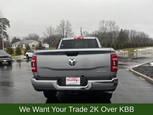 2024 RAM 2500 Tradesman Crew Cab 4x4 6'4' Box