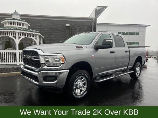 2024 RAM 2500 Tradesman Crew Cab 4x4 6'4' Box