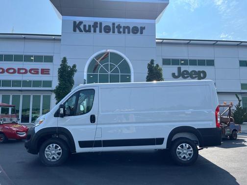 Bright White Clearcoat 2024 RAM ProMaster 1500 Low Roof