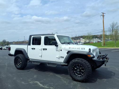 Bright White Clearcoat 2020 Jeep Gladiator Sport S