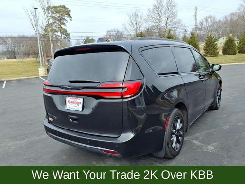 2021 Chrysler Pacifica Touring