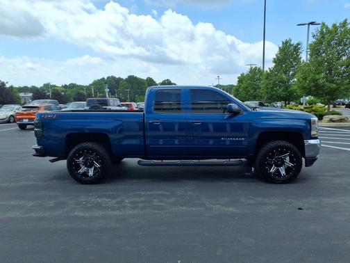 Deep Ocean Blue Metallic 2018 Chevrolet Silverado 1500 1LT