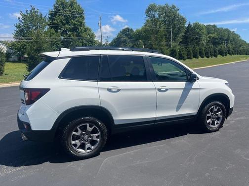 2022 Honda Passport AWD TrailSport