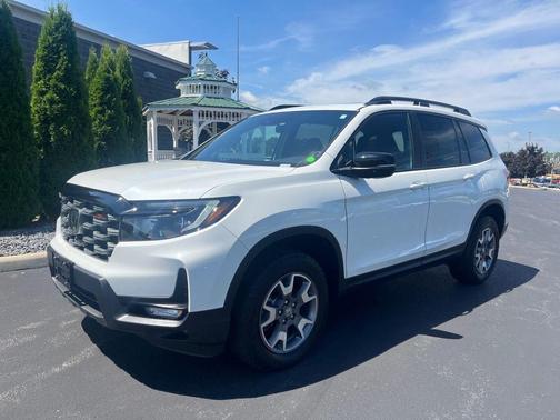 2022 Honda Passport AWD TrailSport