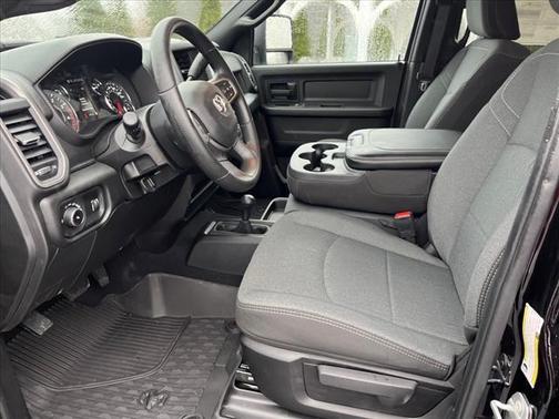 2024 RAM 2500 Tradesman Crew Cab 4x4 6'4' Box