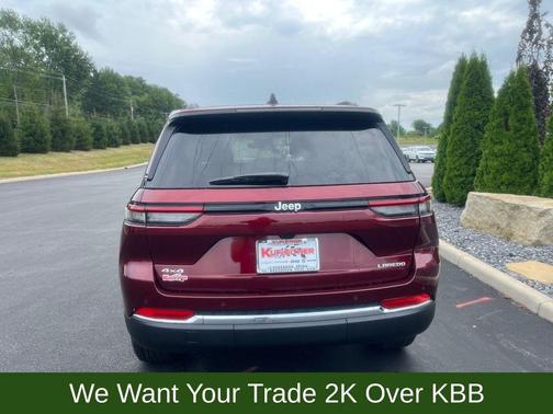 2025 Jeep Grand Cherokee Laredo