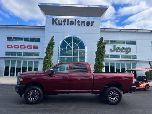 2024 RAM 2500 Tradesman Crew Cab 4x4 6'4' Box