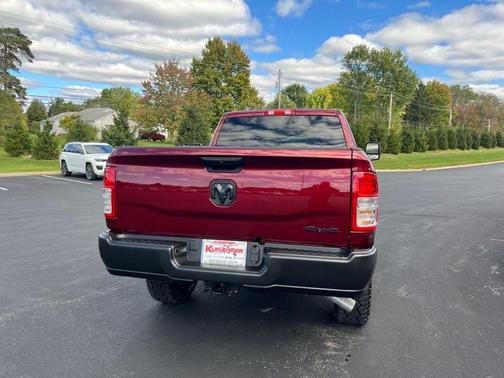 2024 RAM 2500 Tradesman Crew Cab 4x4 6'4' Box