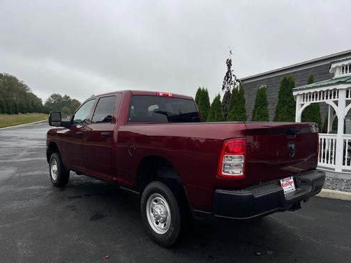2024 RAM 2500 Tradesman Crew Cab 4x4 6'4' Box
