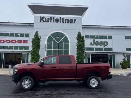 2024 RAM 2500 Tradesman Crew Cab 4x4 6'4' Box