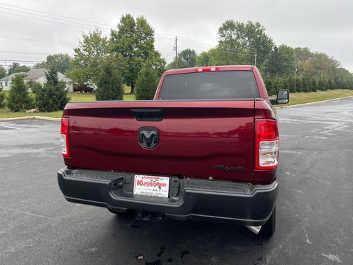 2024 RAM 2500 Tradesman Crew Cab 4x4 6'4' Box