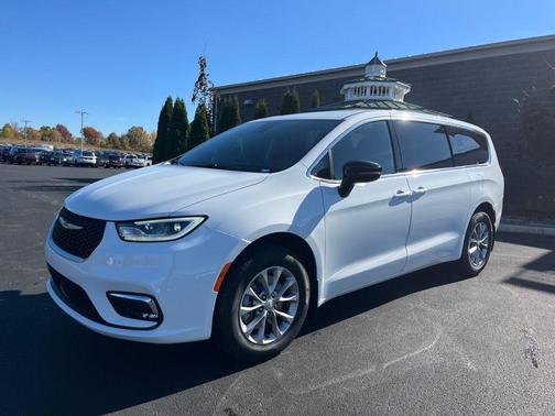 2026 Chrysler Pacifica L