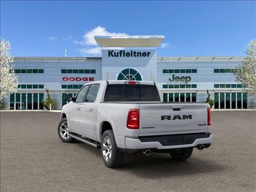 Bright White Clearcoat 2026 RAM 1500 Big Horn/Lone Star