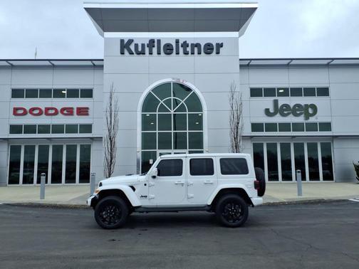 Bright White Clearcoat 2023 Jeep Wrangler 4-Door High Altitude 4x4
