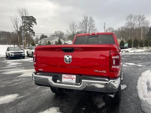 2024 RAM 2500 Tradesman Crew Cab 4x4 6'4' Box