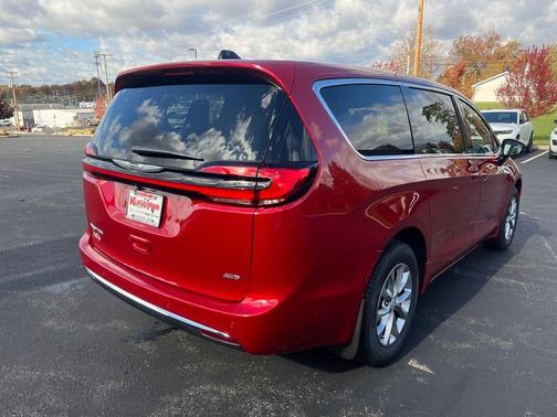 2026 Chrysler Pacifica L