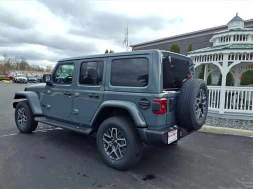 Anvil Clearcoat 2026 Jeep Wrangler 4-Door Sahara 4x4