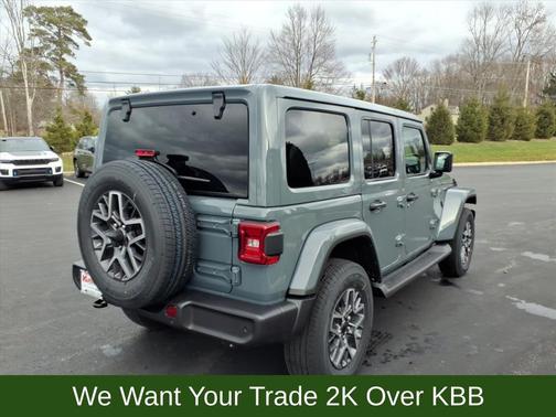 2026 Jeep Wrangler 4-Door Sahara 4x4