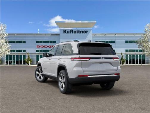Bright White Clearcoat 2026 Jeep Grand Cherokee Limited
