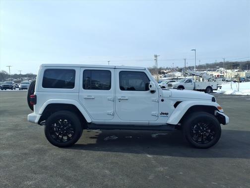 Bright White Clearcoat 2021 Jeep Wrangler Unlimited 4xe Sahara High Altitude