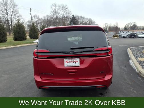 2026 Chrysler Pacifica L