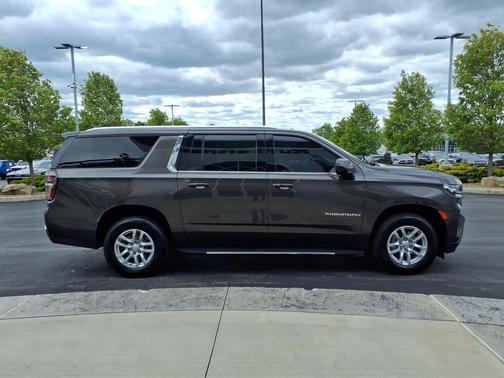 Graywood Metallic 2021 Chevrolet Suburban LS