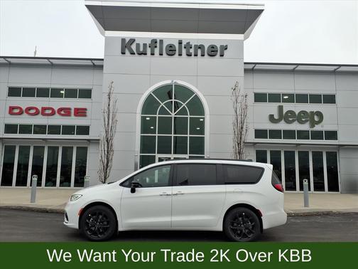 2026 Chrysler Pacifica L