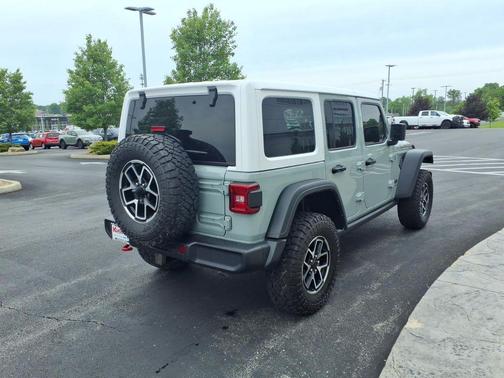 Earl Clearcoat 2024 Jeep Wrangler Rubicon