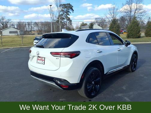 2022 Buick Envision FWD Essence