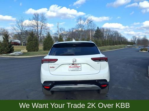 2022 Buick Envision FWD Essence