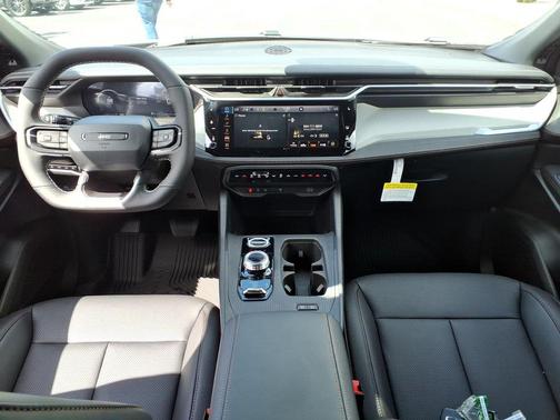 Silver Zynith Clearcoat 2026 Jeep Cherokee Limited
