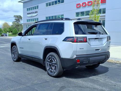 Silver Zynith Clearcoat 2026 Jeep Cherokee Limited
