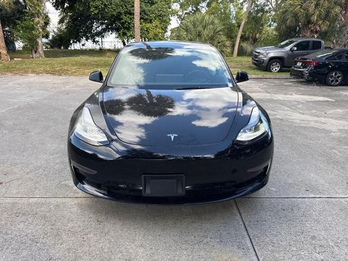 2023 Tesla Model 3 Standard Range