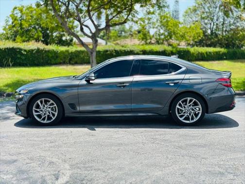 2022 Genesis G70 2.0T RWD