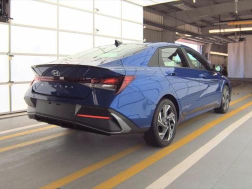 2025 Hyundai ELANTRA Sport