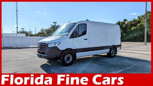2022 Mercedes-Benz Sprinter 2500 Standard Roof