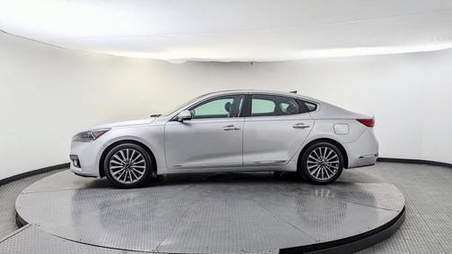 2018 Kia Cadenza Premium