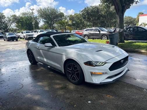 2020 Ford Mustang EcoBoost