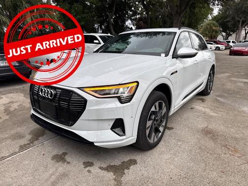 2021 Audi e-tron Premium