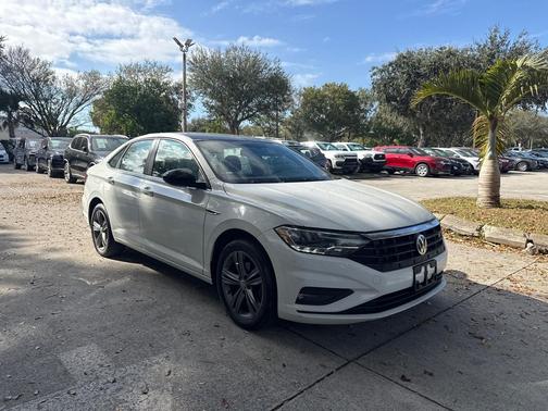 2019 Volkswagen Jetta 1.4T R-Line