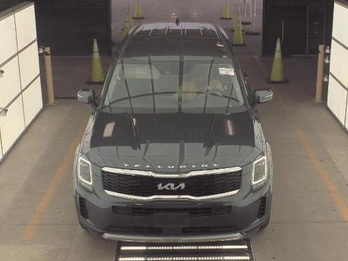 2022 Kia Telluride LX