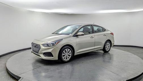 2019 Hyundai Accent SE
